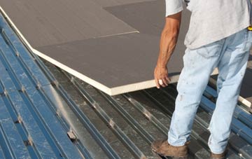 benefits of insulating Weel flat roofing