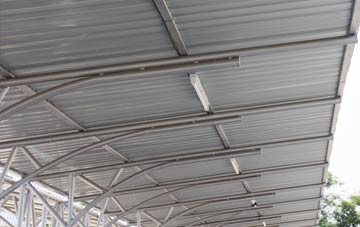 installing Weel metal roofing